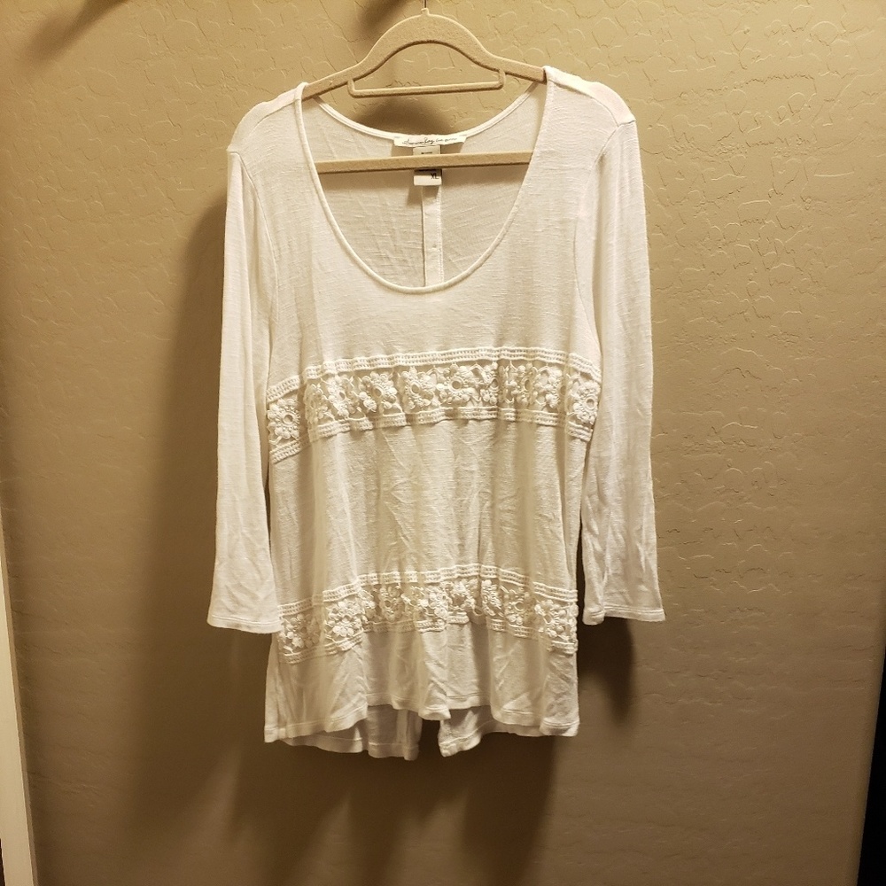 Women's clothing